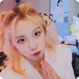⚡