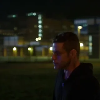 😐