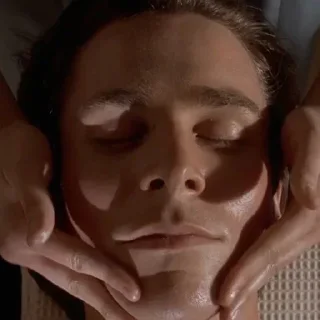 😴