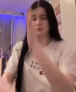 😬