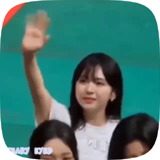 😭