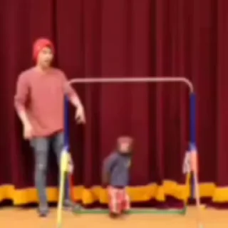 ✊