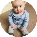 👶