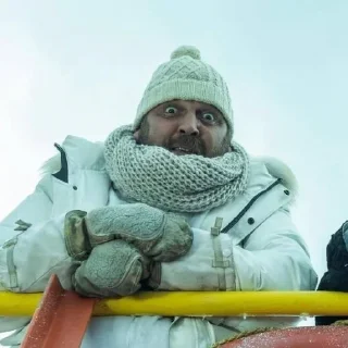 😐