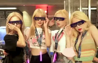 🕶