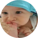 👶