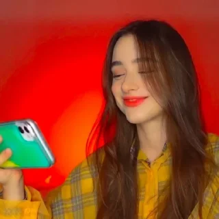 🎨