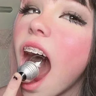 👿