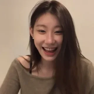 😝