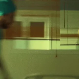 😳