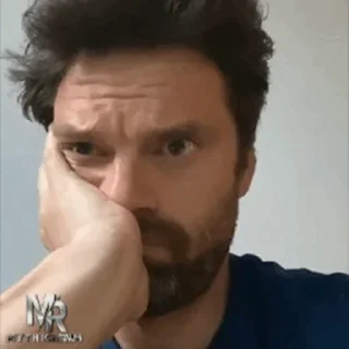 😗