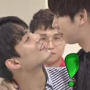 💋