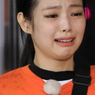 😭