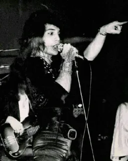 🎤