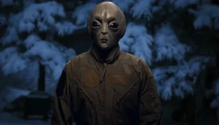 👽