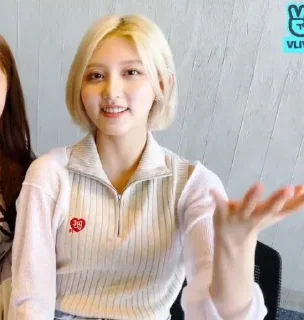 ✋