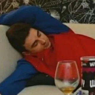 😴