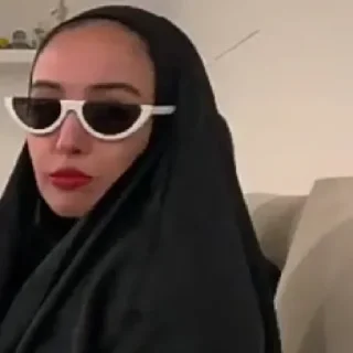 😭