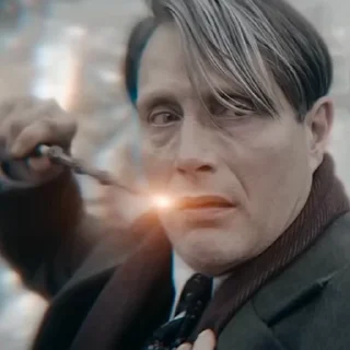 🎬