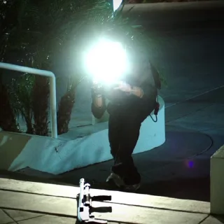 📷