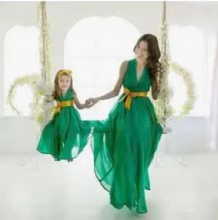 👩‍👧