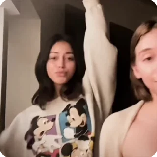 🎭