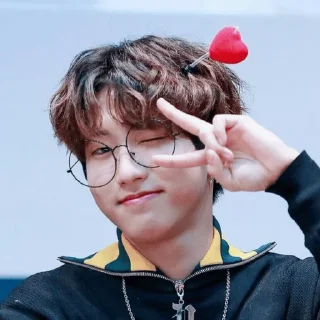 ✌️