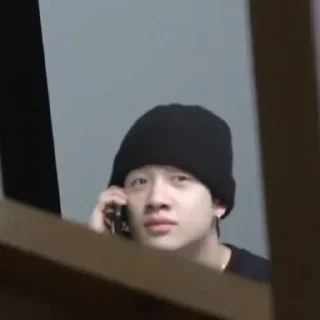 😐