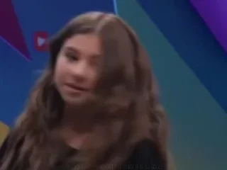 😨