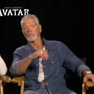🥸
