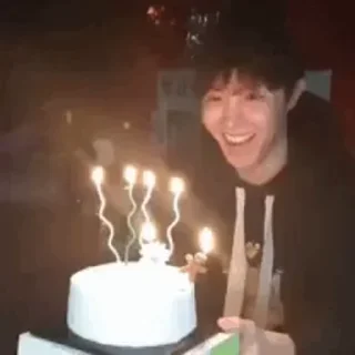 🎂