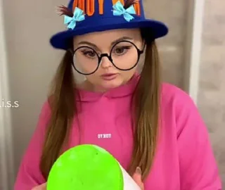 🎁