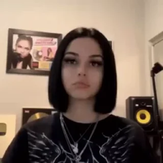 😐