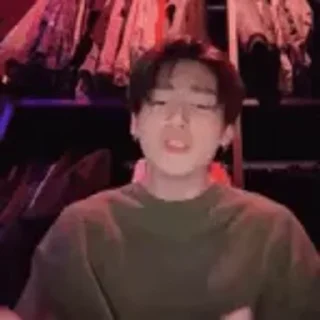 🕺