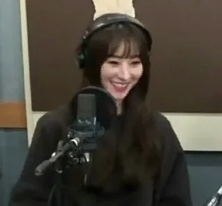 😁