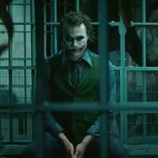 👹
