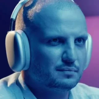 🗿