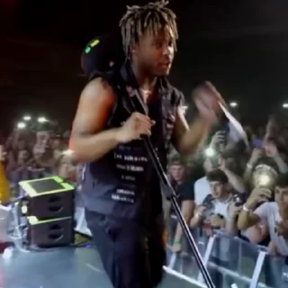😐