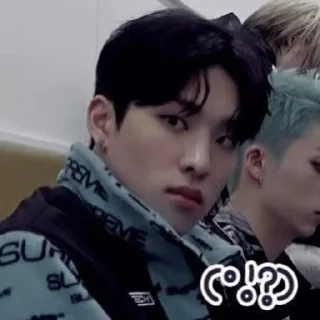🤨