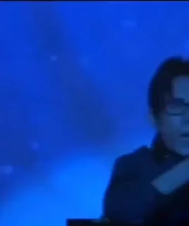 😮