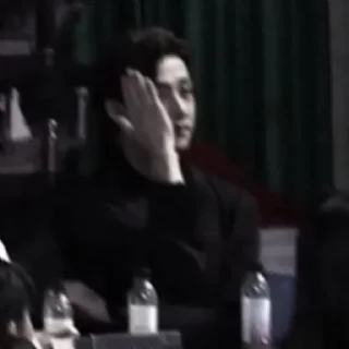 😶