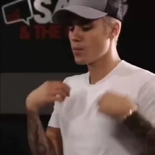 😐