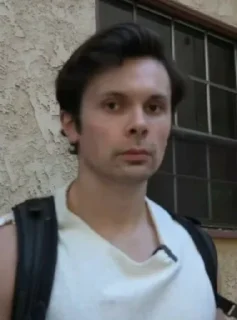😐
