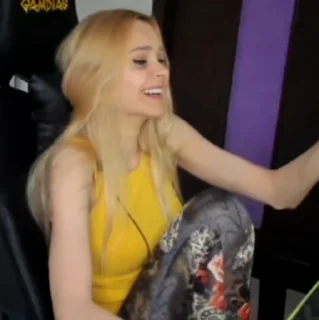 😂
