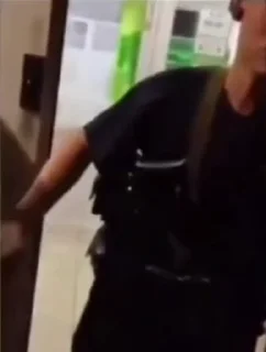 😡