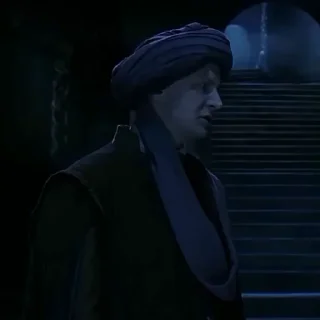 👳