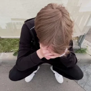 😔