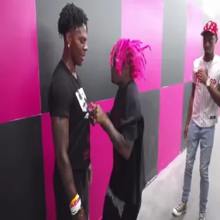 😡