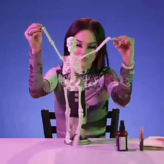 😐