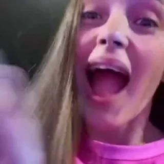 😱